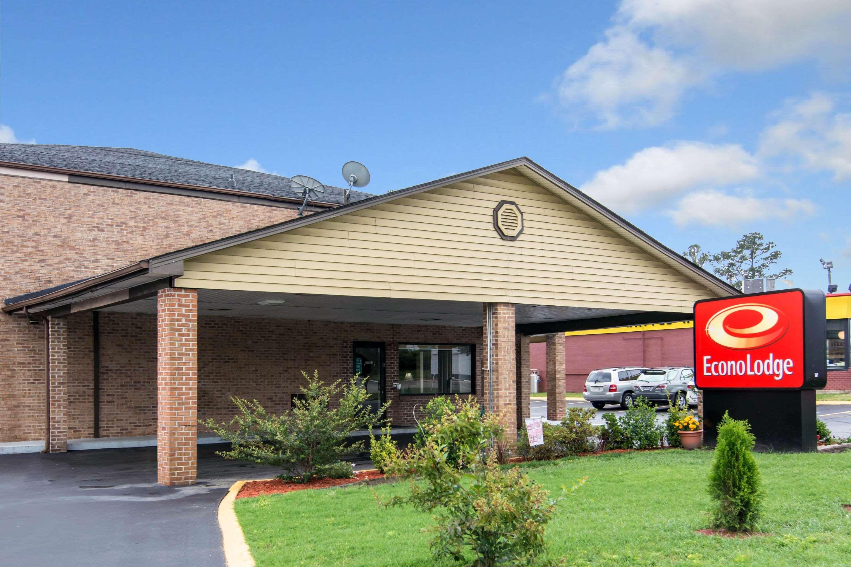Econo Lodge Weldon - Roanoke Rapids Экстерьер фото