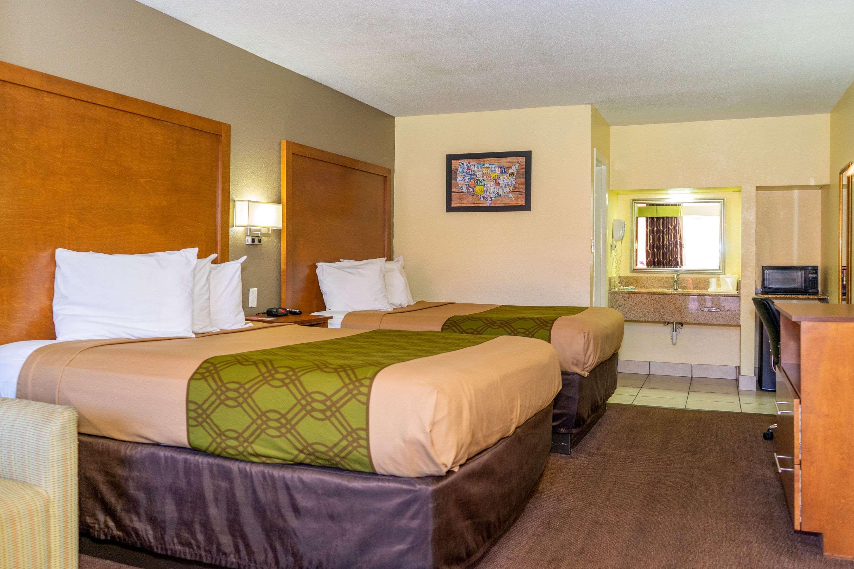 Econo Lodge Weldon - Roanoke Rapids Экстерьер фото